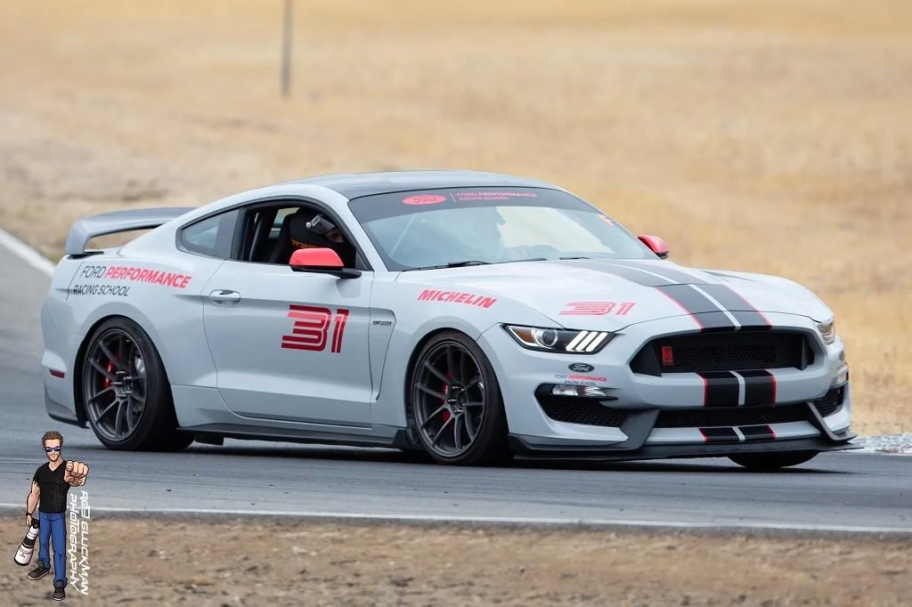 S650 Mustang Test it SV502-GT350-R-Thunder-Hill-2
