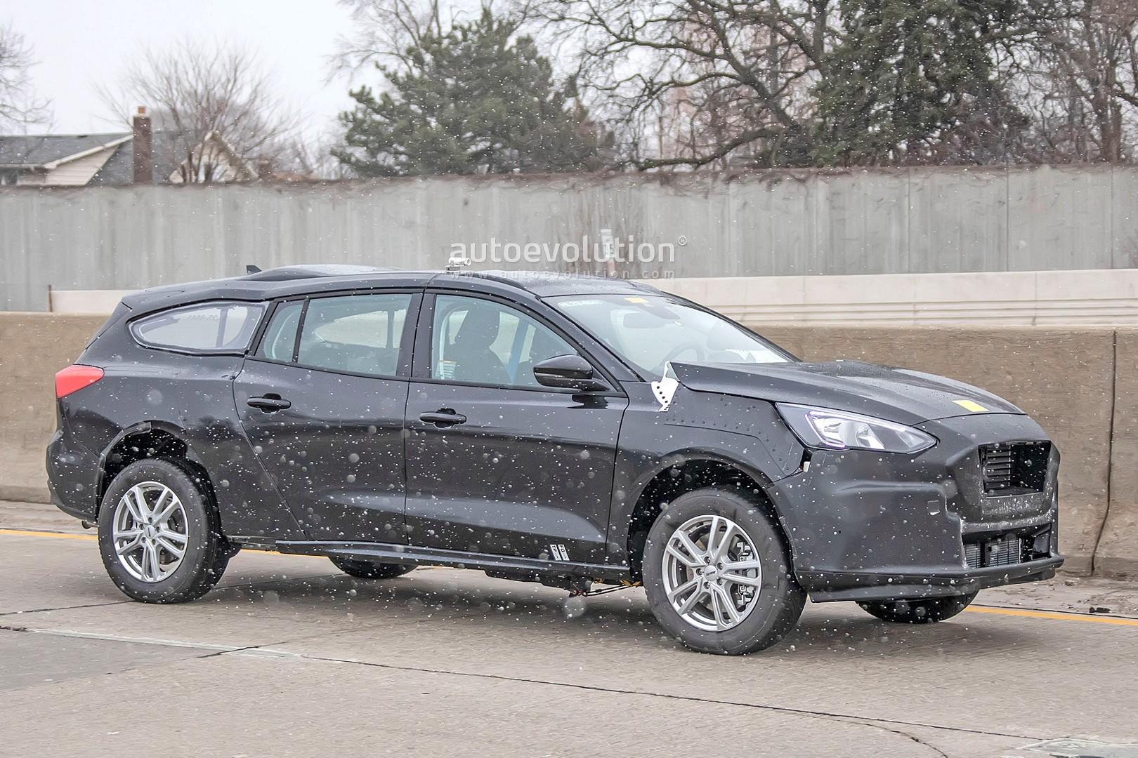 S650 Mustang S650 Mustang launches in 2022 as 2023MY reveals Ford Linkedin post this-is-supposed-to-be-a-2022-ford-transit-connect-test-mule-140818_1