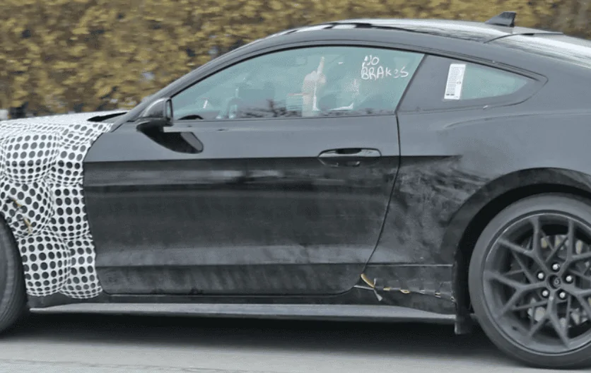 S650 Mustang S650 mule spotted..........with all wheel drive? 2021-04-29 19_13_26-Windo