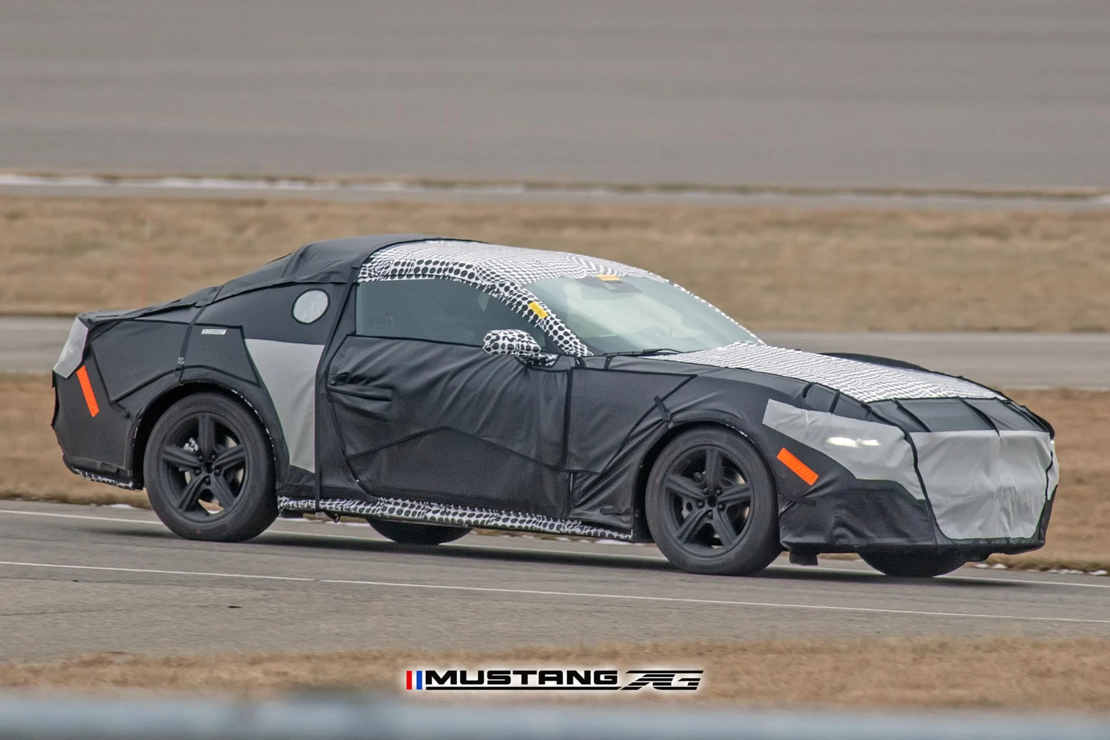 S650 Mustang First Look: S650 Mustang Prototype Spied With Production Body! 📸 S650 Mustang Prototype Mule Spied 12