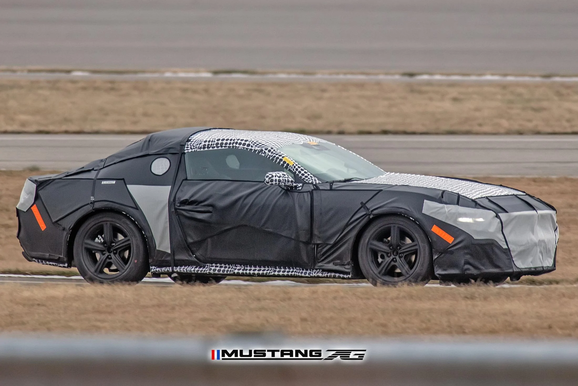 S650 Mustang First Look: S650 Mustang Prototype Spied With Production Body! 📸 S650 Mustang Prototype Mule Spied 10