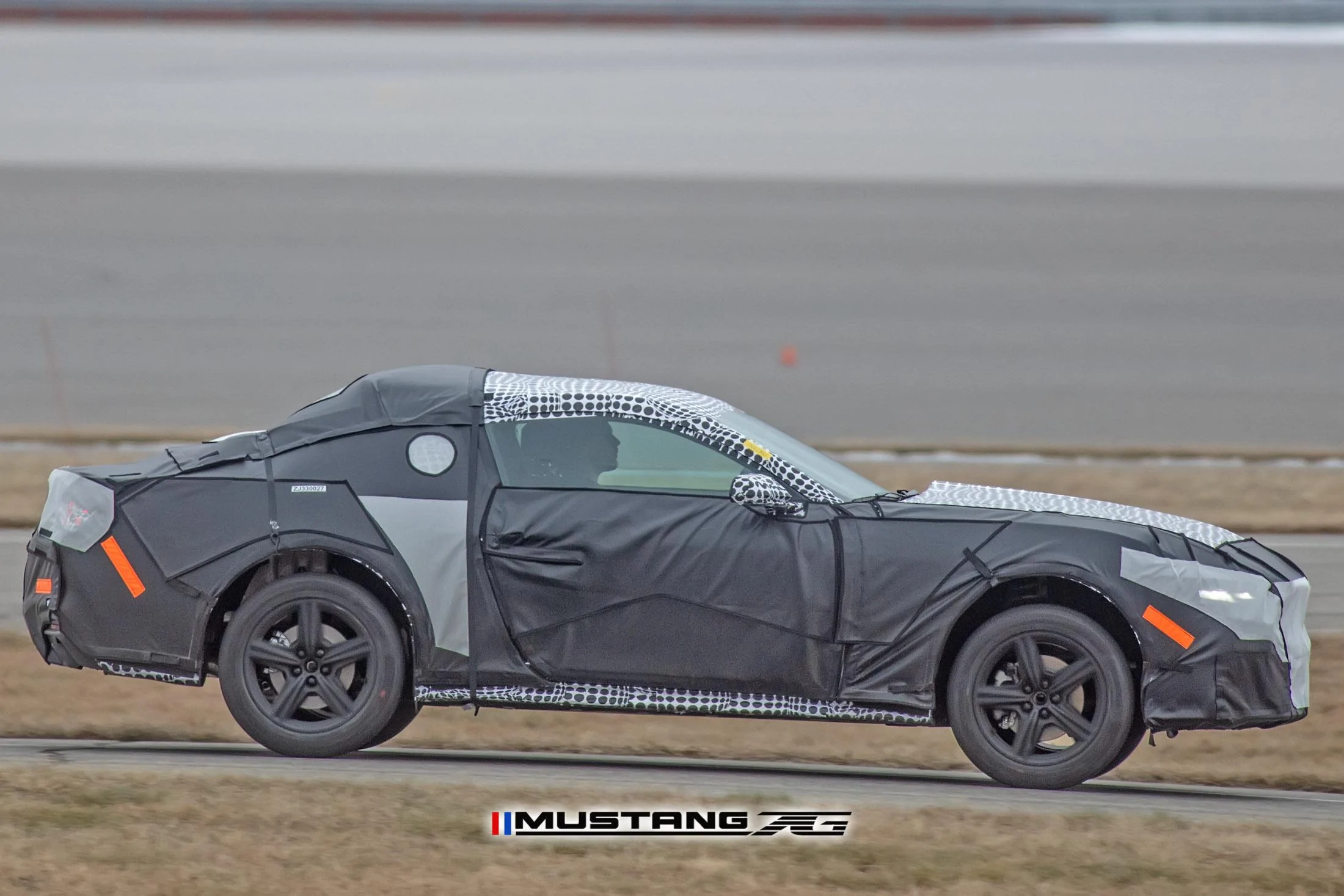 S650 Mustang First Look: S650 Mustang Prototype Spied With Production Body! 📸 S650 Mustang Prototype Mule Spied 14