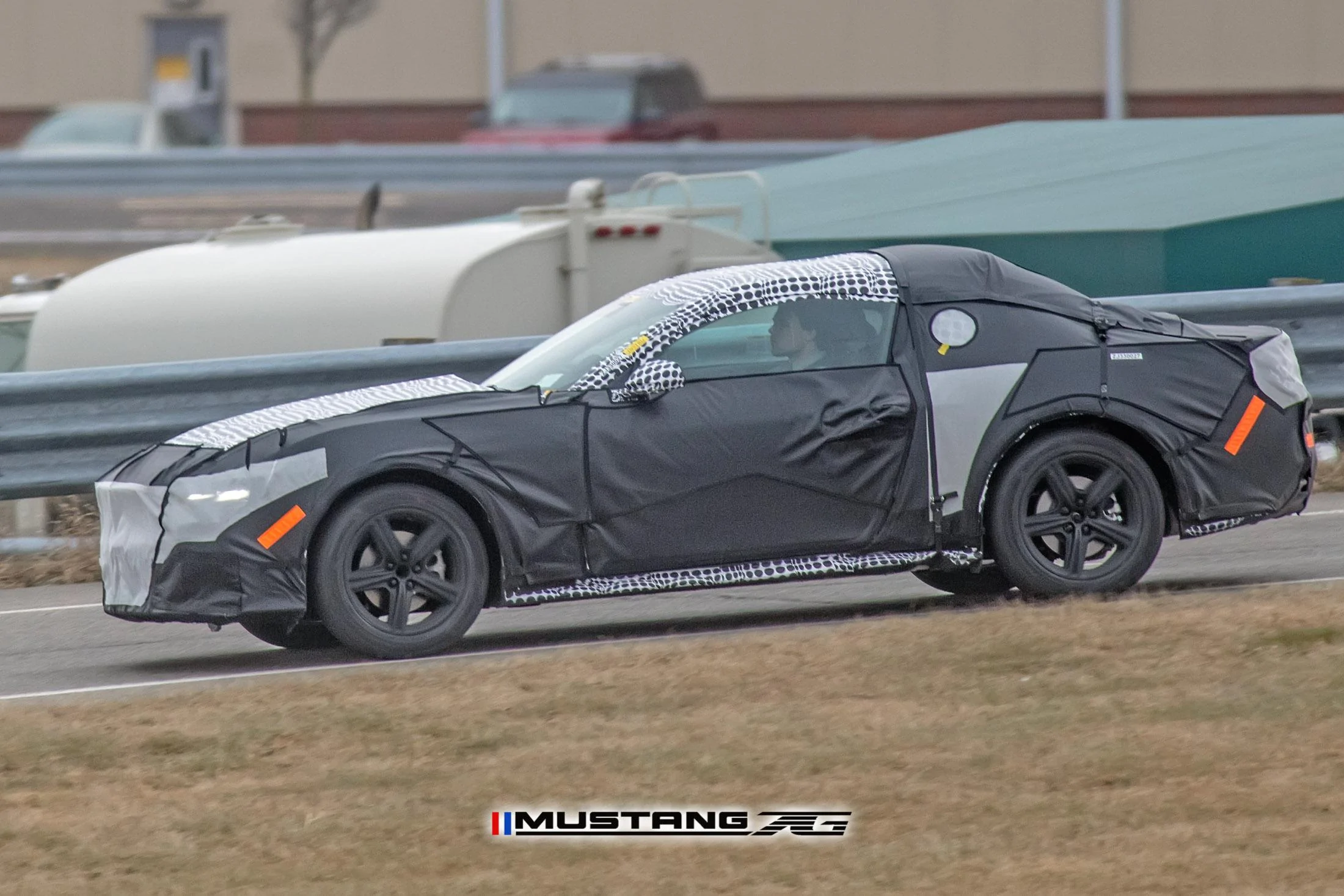 S650 Mustang First Look: S650 Mustang Prototype Spied With Production Body! 📸 S650 Mustang Prototype Mule Spied 15