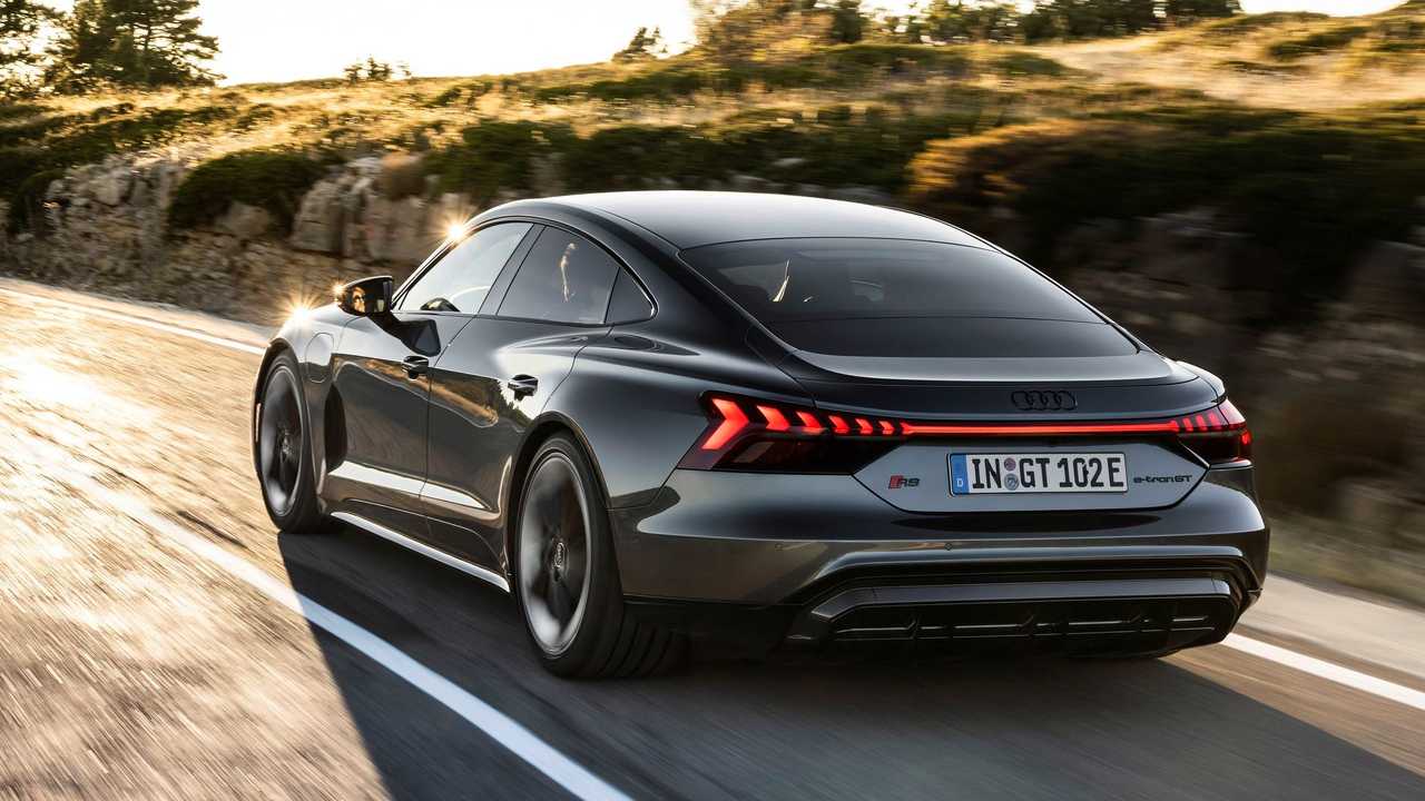 S650 Mustang First Look: S650 Mustang Prototype Spied With Production Body! 📸 1646191420645