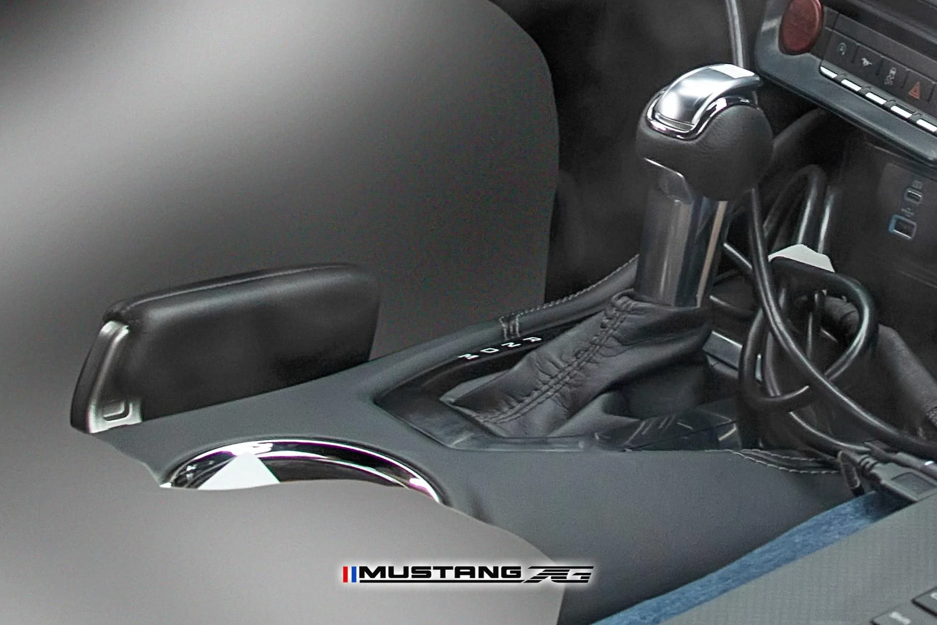 S650 Mustang S650 Mustang INTERIOR First Look Spyshots! + More Exterior Shots S650 2023 Mustang EcoBoost Interior Spyshot 31