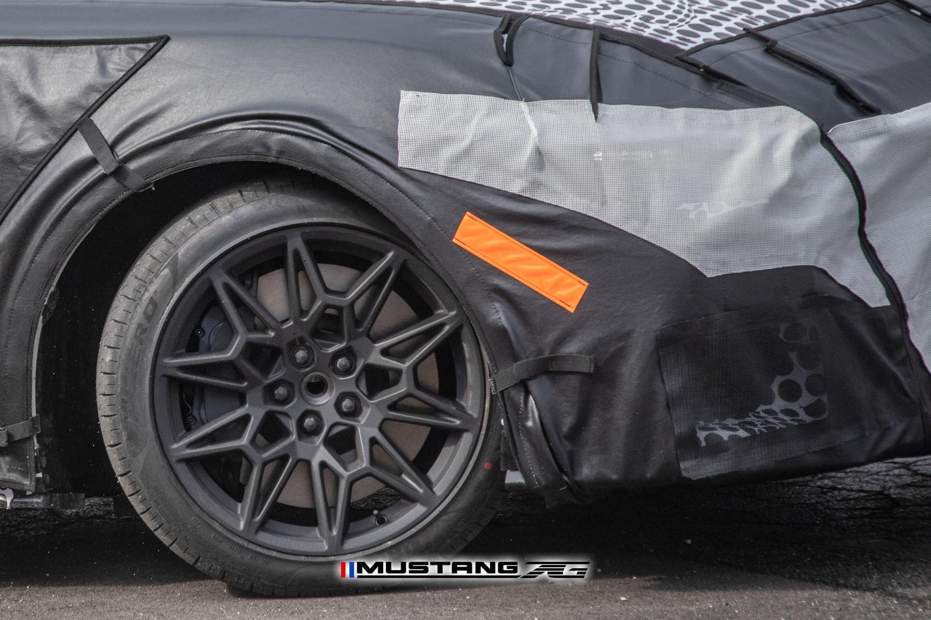 S650 Mustang S650 Mustang INTERIOR First Look Spyshots! + More Exterior Shots S650 2023 Mustang EcoBoost Interior Spyshot 18