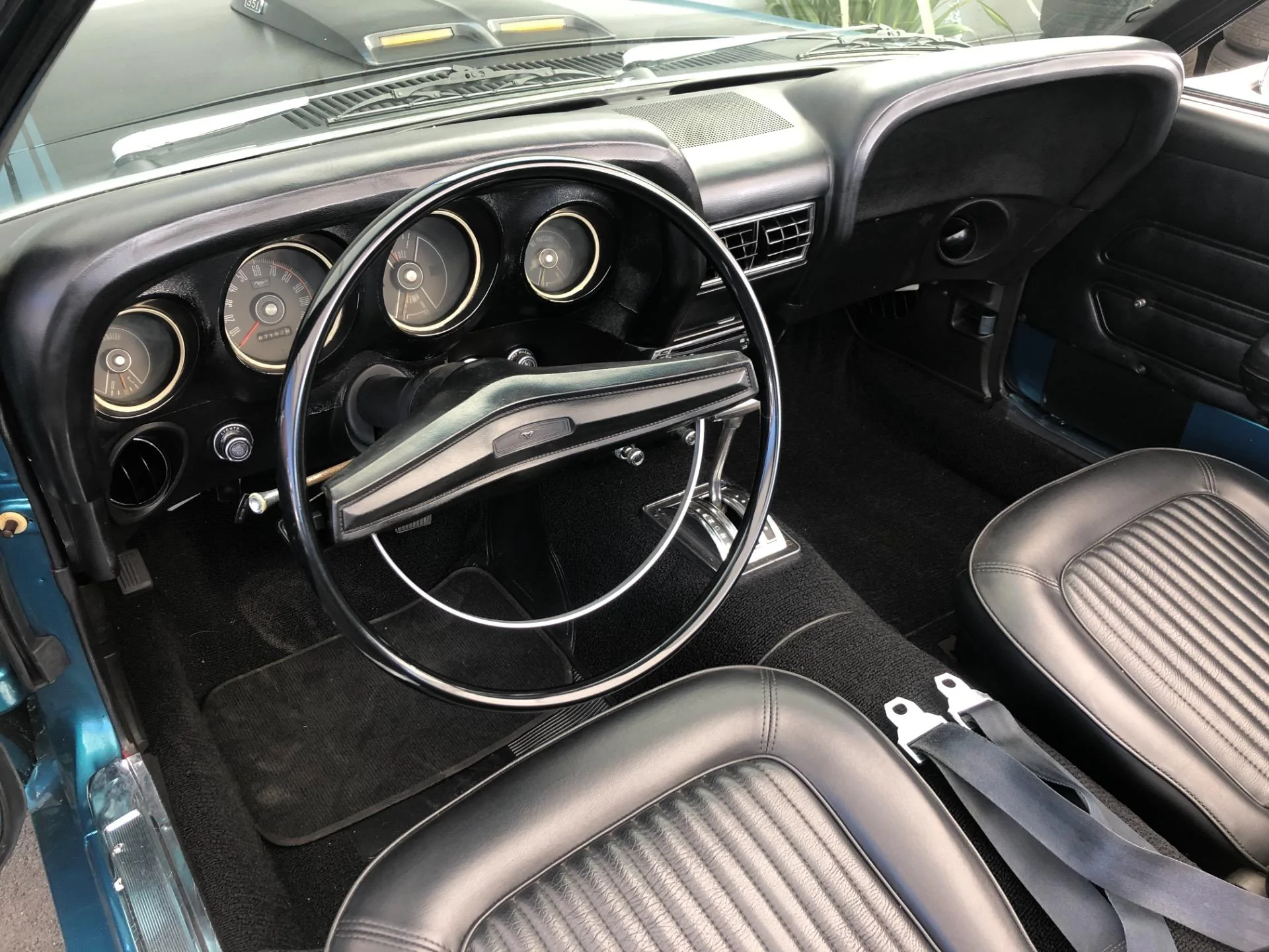 S650 Mustang S650 Mustang INTERIOR First Look Spyshots! + More Exterior Shots 5D9D8265-1C58-4A49-BD07-871CFE46A221