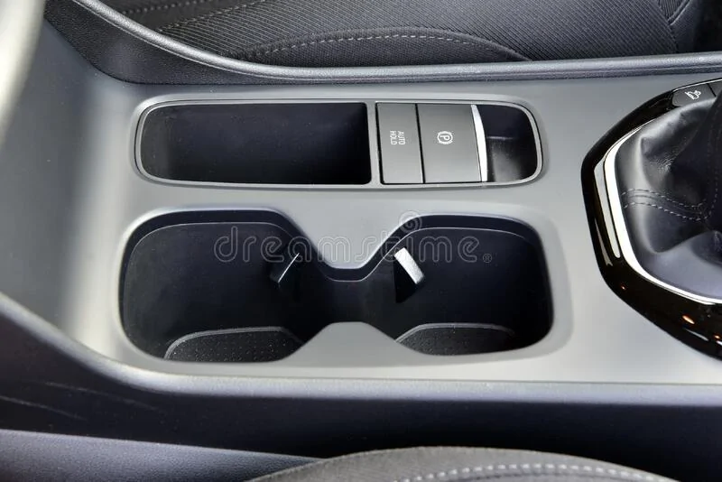S650 Mustang ⚠️ LEAKED S650 Mustang Images & Rumored Specs!! [New Shots & Engine Image Added] cup-holder-console-car-part-s-interior-front-seats-255069654