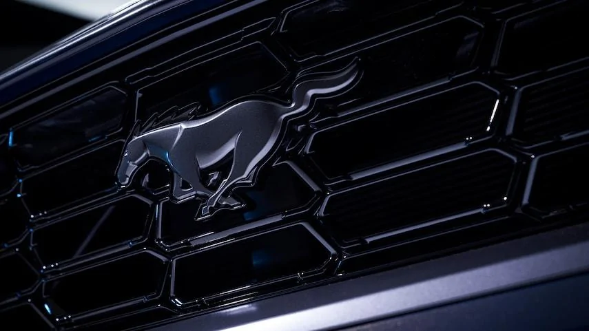 S650 Mustang 🏴‍☠️ Mustang Dark Horse S and Dark Horse R Revealed! 2024-ford-mustang-dark-horse-emblem