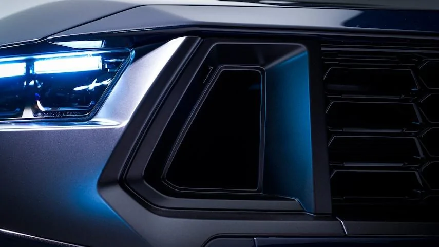 S650 Mustang 🏴‍☠️ Mustang Dark Horse S and Dark Horse R Revealed! 2024-ford-mustang-dark-horse-intak