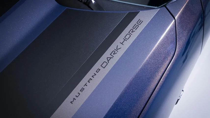 S650 Mustang 🏴‍☠️ Mustang Dark Horse S and Dark Horse R Revealed! 2024-ford-mustang-dark-horse-hood-graphic