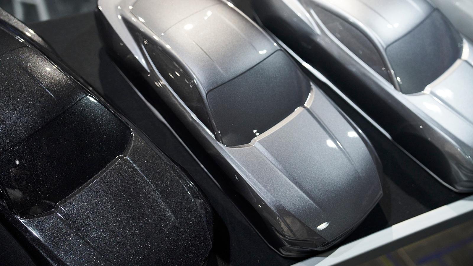 S650 Mustang Color Samples - 2024 Mustang S650: Blue Ember, Vapor Blue, Grabber Blue, Yellow Splash, Ingot Silver, Etc. 2024-Ford-Mustang-grey