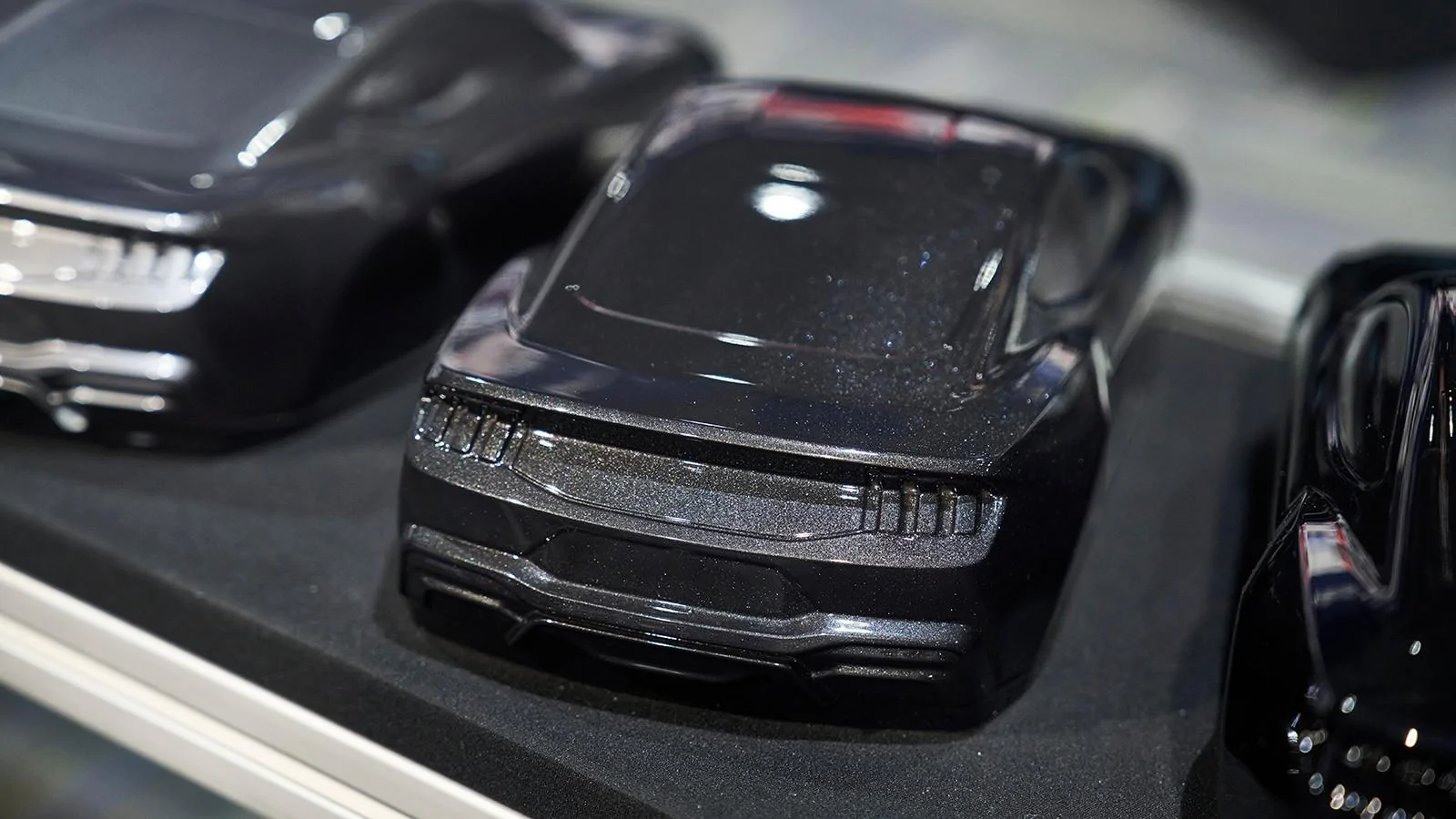 S650 Mustang Color Samples - 2024 Mustang S650: Blue Ember, Vapor Blue, Grabber Blue, Yellow Splash, Ingot Silver, Etc. 2024-Ford-Mustang-dark-grey