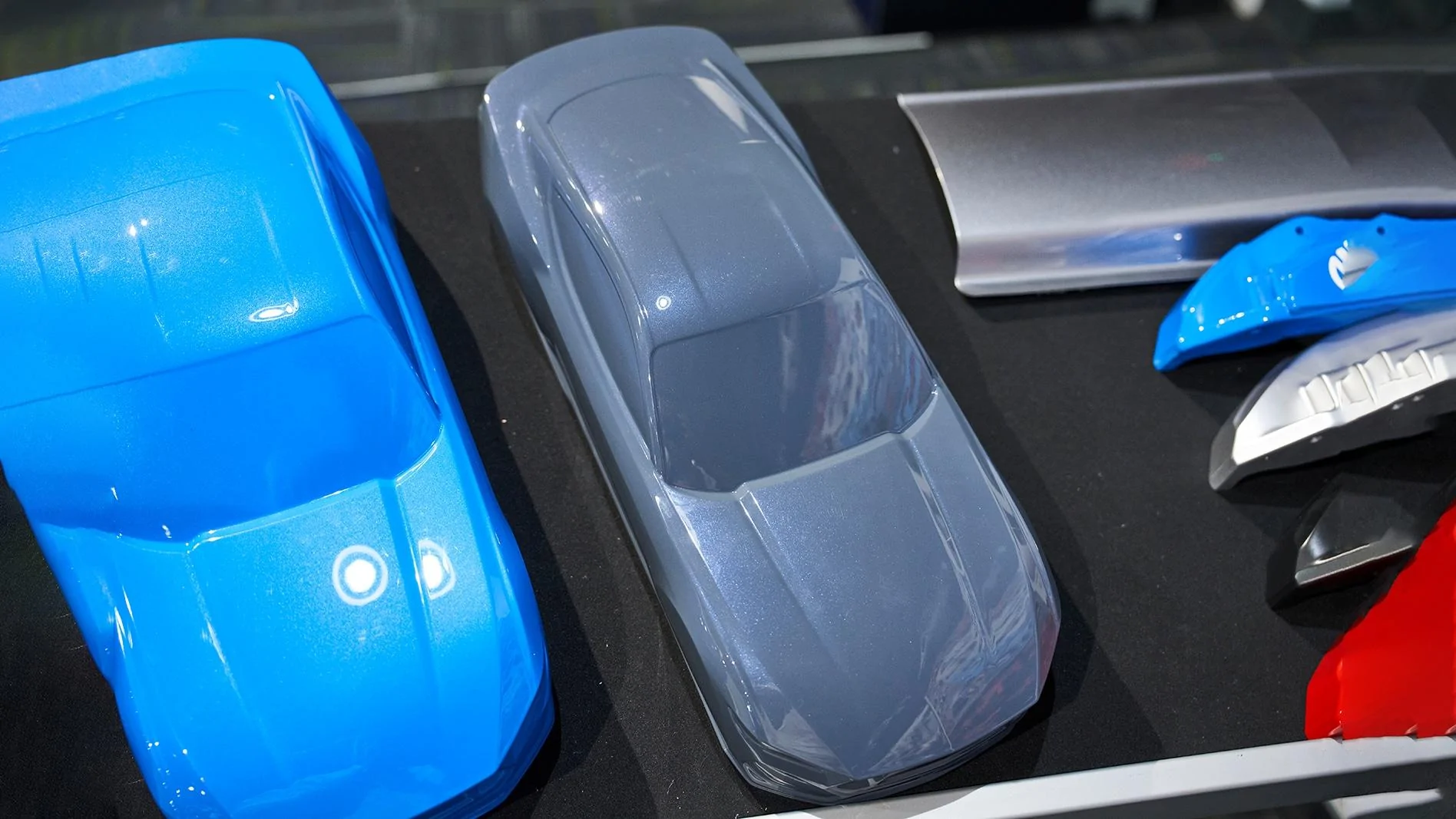 S650 Mustang Color Samples - 2024 Mustang S650: Blue Ember, Vapor Blue, Grabber Blue, Yellow Splash, Ingot Silver, Etc. 1663553684103