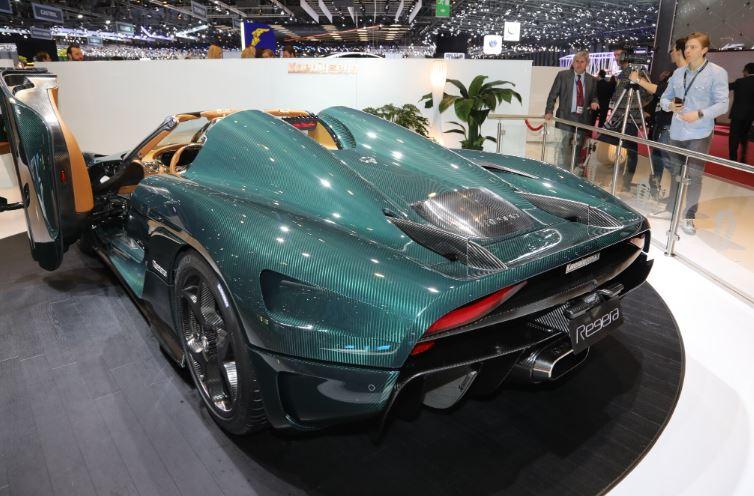 S650 Mustang S650 v S550 Mustang GT front end comparison agera rear.JPG