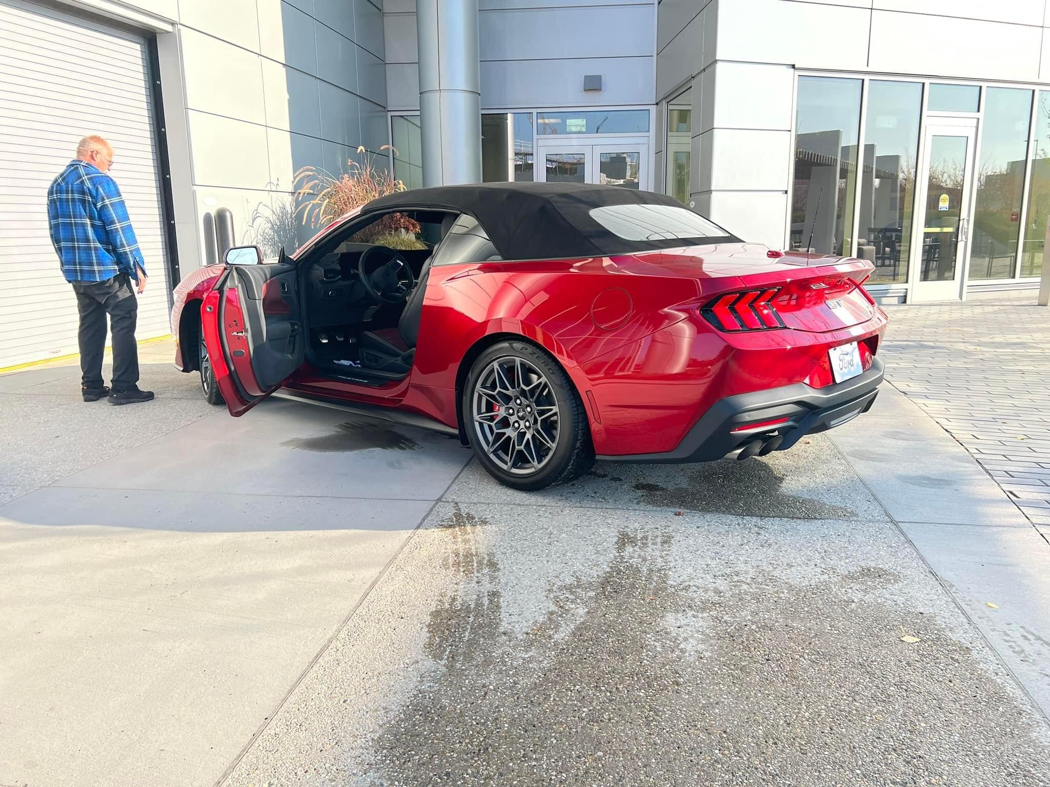 S650 Mustang Pics of S650 Mustang convertible with top up? 312488754_493007082857365_3508889315723492494_n