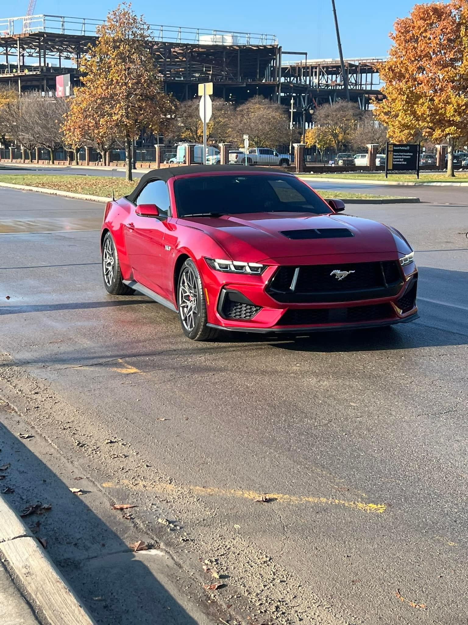 S650 Mustang Pics of S650 Mustang convertible with top up? 314334620_493007072857366_3870369483137692676_n