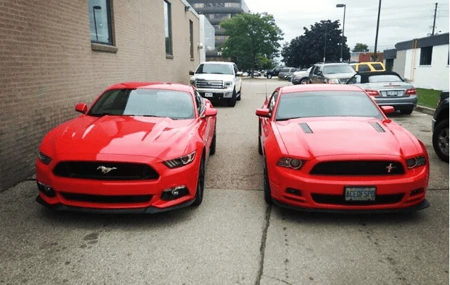 S650 Mustang Shadow Black Dark Horse and Grabber Blue Mustang GT S650 spotted at Flat Rock Assembly Plant 1668432433013