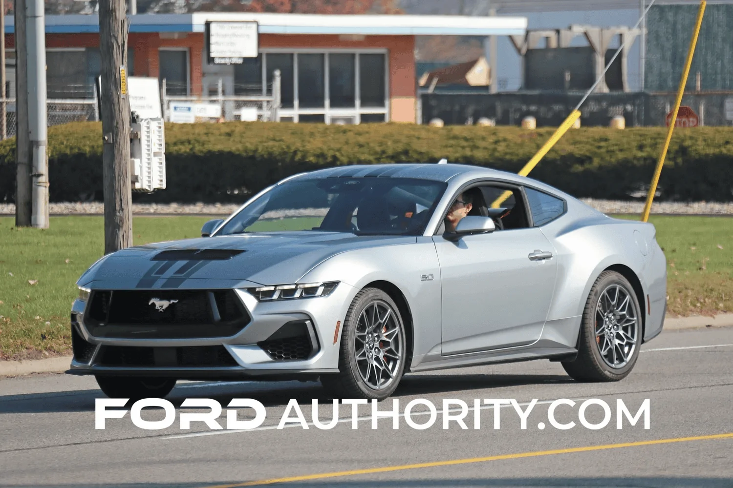 S650 Mustang S650 GT Performance Pack in Iconic Silver spotted 1669623094449