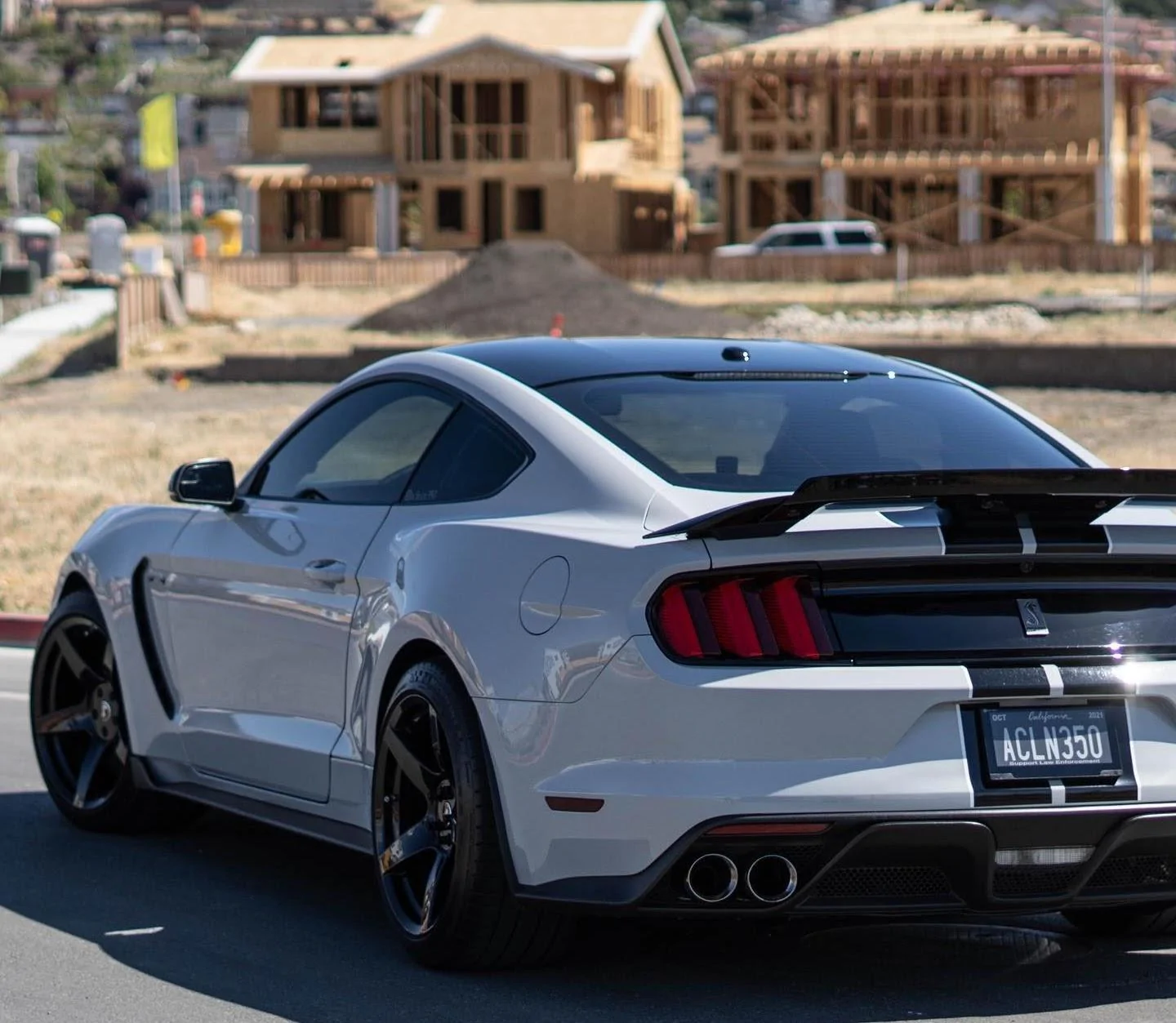 S650 Mustang Dark Horse Mustang Spotted in Public w/ Production Spec Interior! Screenshot_20221121-221013_Instagram