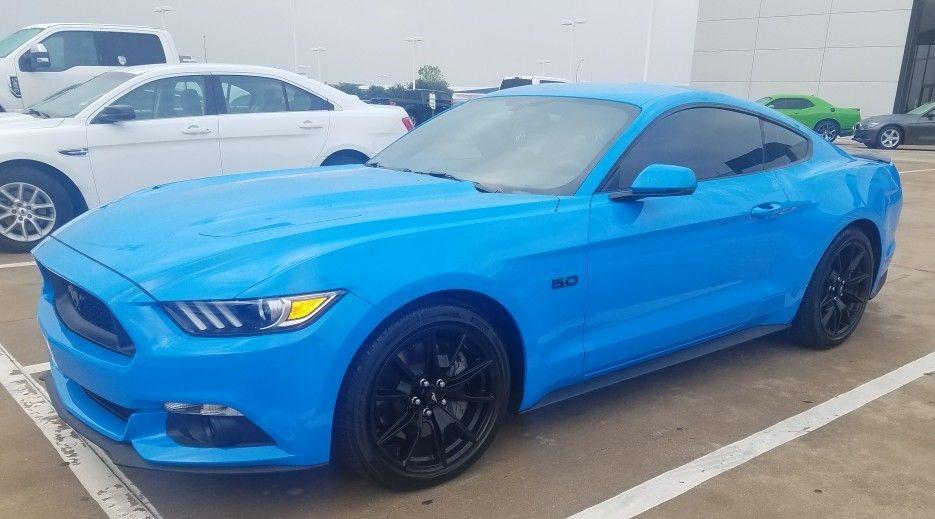 S650 Mustang Official GRABBER BLUE Mustang S650 Thread S650 Grabber Blue comparo