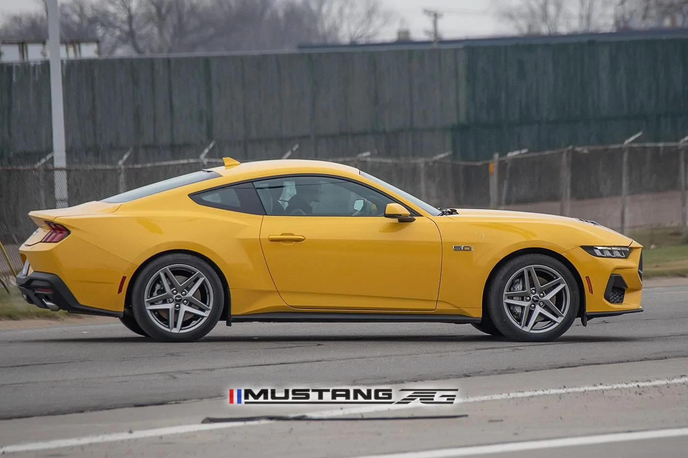 S650 Mustang Yellow Splash 2024 Mustang GT Caught Testing 2024-mustang-gt-yellow-splash-4