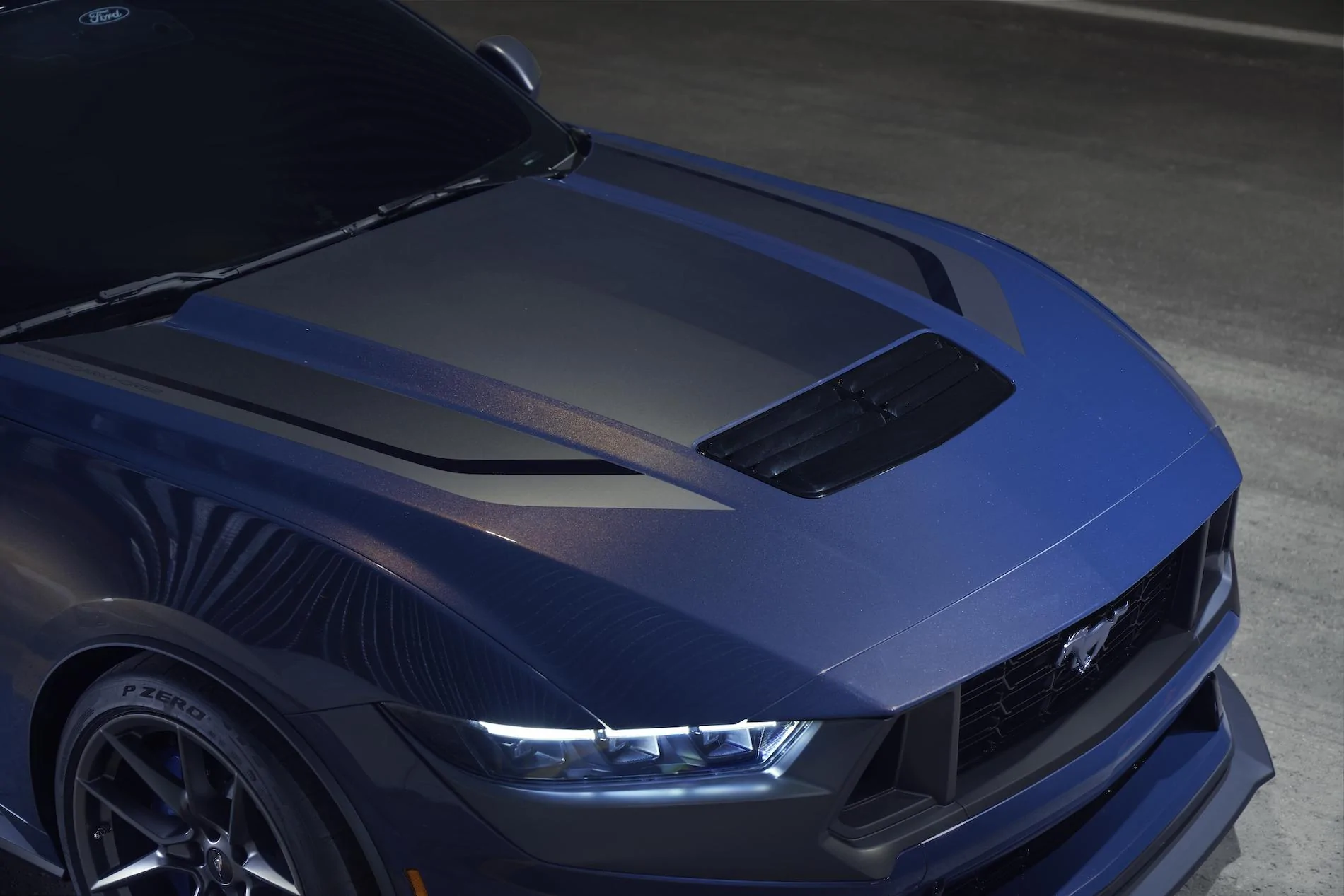 S650 Mustang New 2024 Mustang Dark Horse details: color-shifting Blue Ember paint, stripe options, interior look Mustang Dark Horse 03