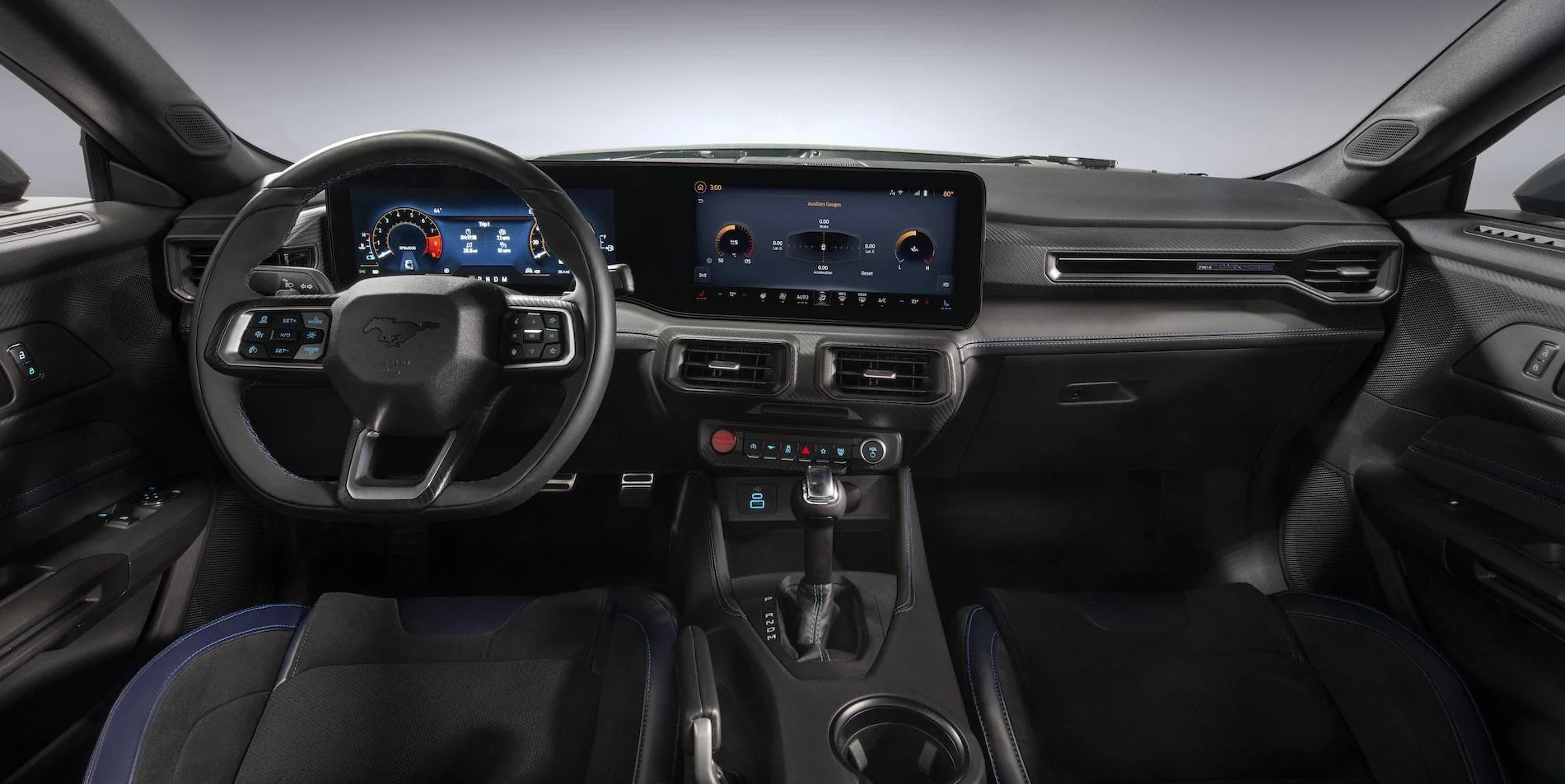 S650 Mustang New 2024 Mustang Dark Horse details: color-shifting Blue Ember paint, stripe options, interior look Interior Center Final_V4_Screen_4