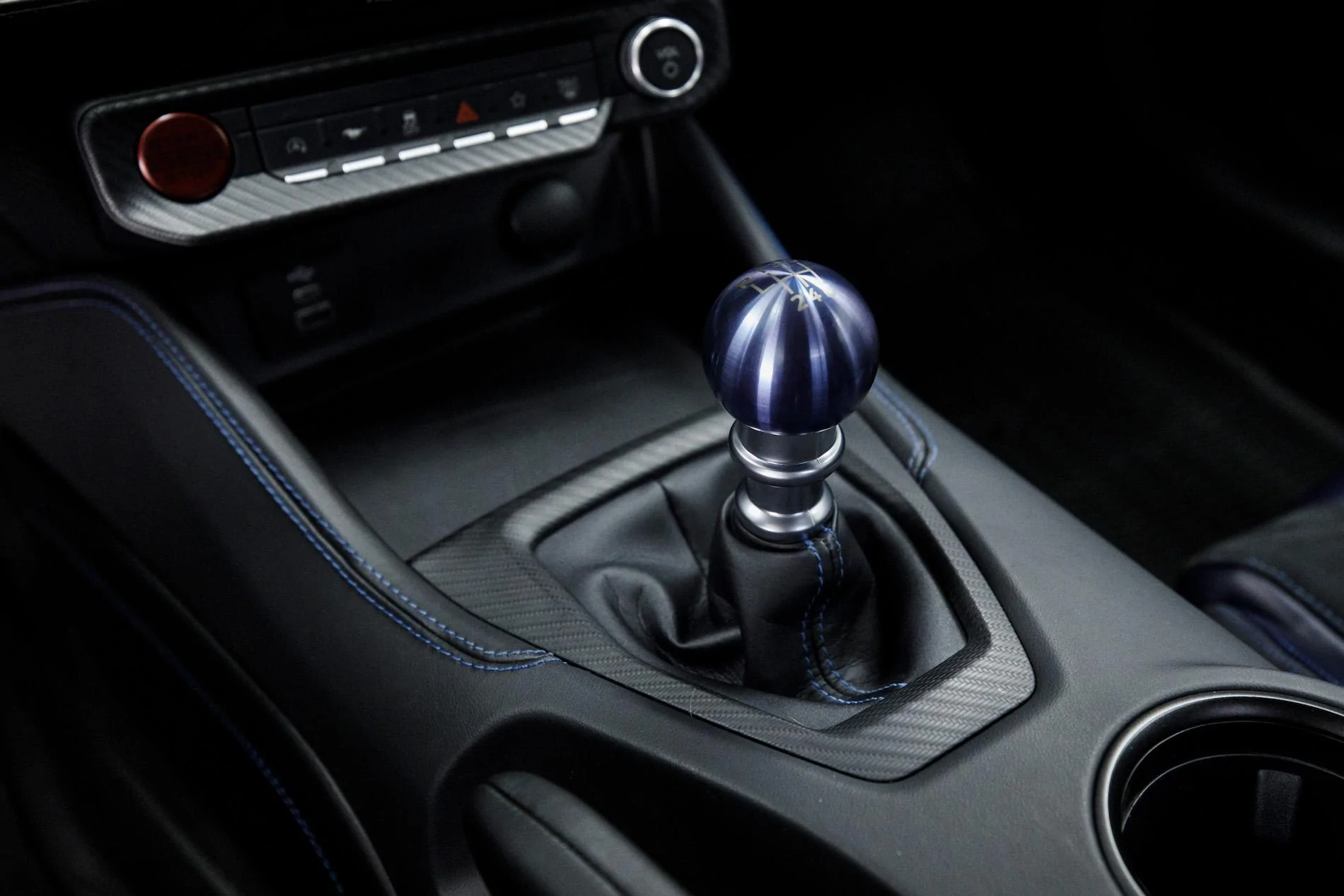 S650 Mustang New 2024 Mustang Dark Horse details: color-shifting Blue Ember paint, stripe options, interior look Dark Horse Manual Shift Knob 1