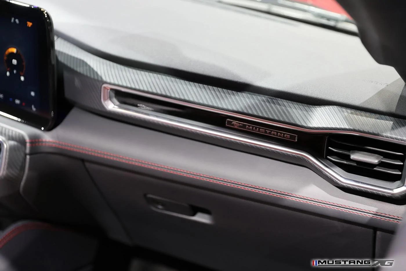 2024-mustang-nyias-2023-8.jpg