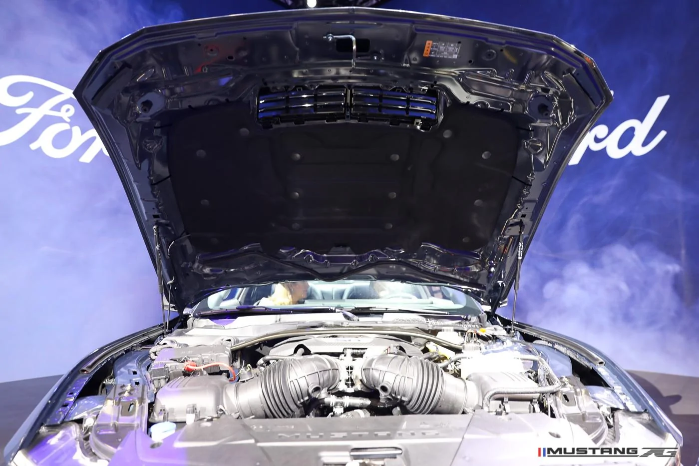 Dark-Horse-2024-mustang-engine-bay-19.jpg