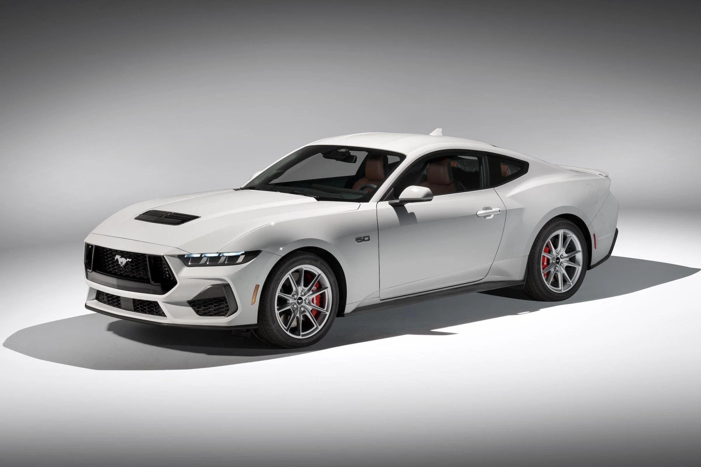 S650 Mustang Every 2024 Ford Mustang Color Everywhere All At Once Mustang_Oxford_Whit