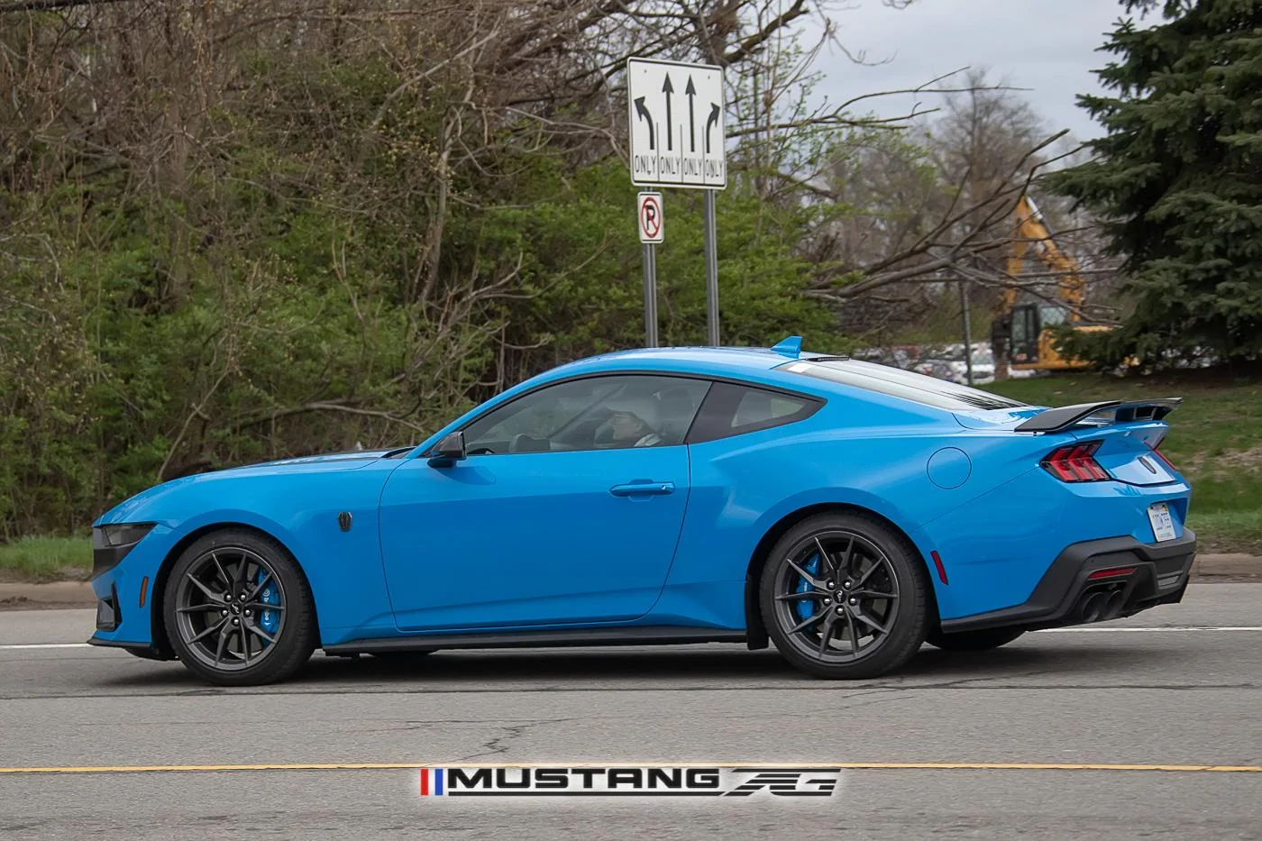 S650 Mustang Official GRABBER BLUE Mustang S650 Thread 2024-dark-horse-mustang-grabber-blue-spied-11