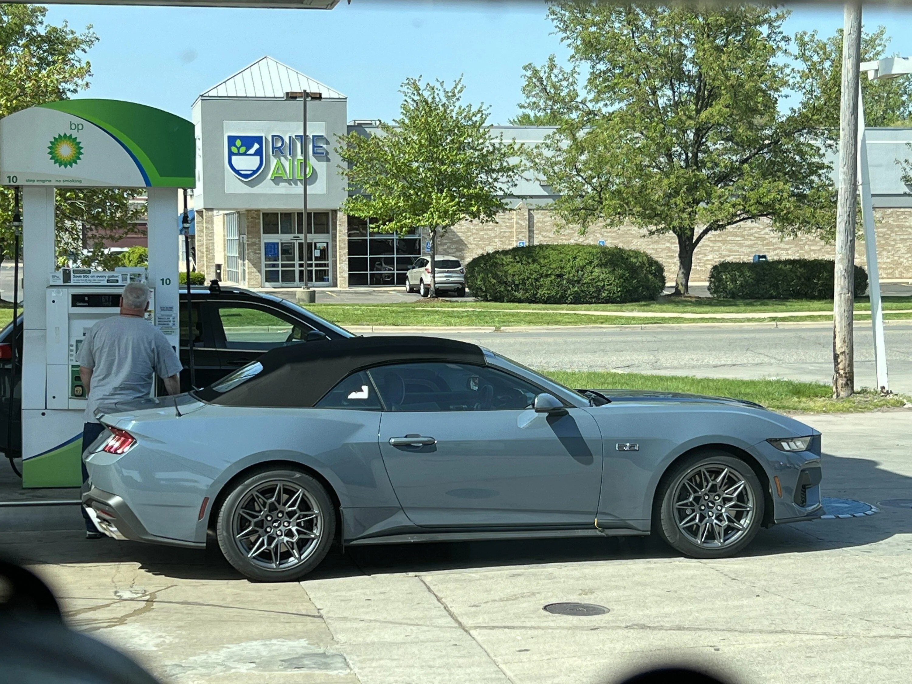 S650 Mustang New Ford Mustang picture video spotted thread! IMG_0898