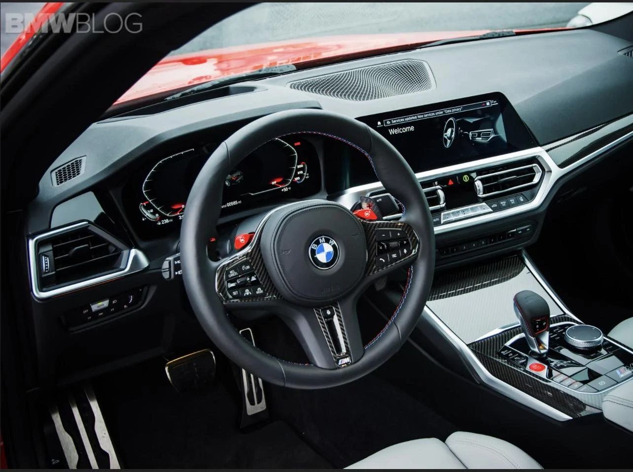 S650 Mustang Tacked-on Infotainment Screens Trend IMG_5005