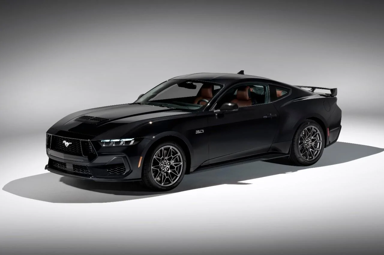 Mustang_Shadow_Black.jpg