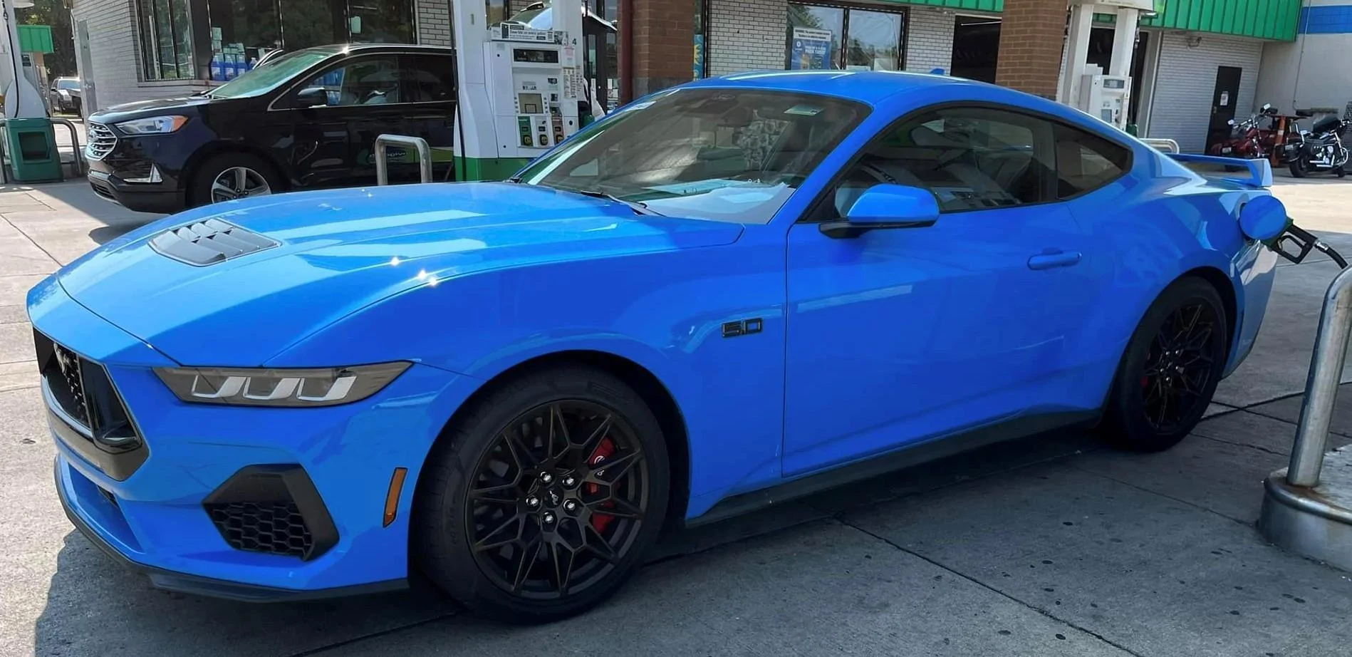 S650 Mustang Official GRABBER BLUE Mustang S650 Thread Grabber Blue Bronze Package 1