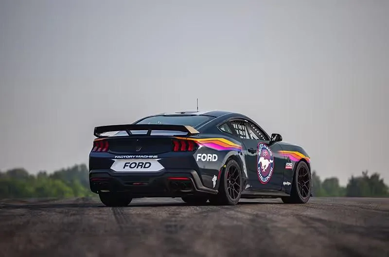 S650 Mustang Dark Horse R and 'Mustang Challenge' Racing Series Revealed! 2024 Dark Horse R Rear three quarter