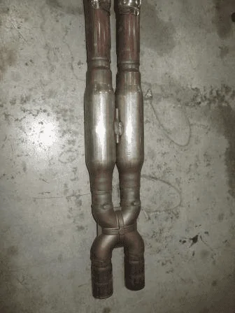 S650 Mustang Underbody photo. Is that an X or H pipe? 1690980146101