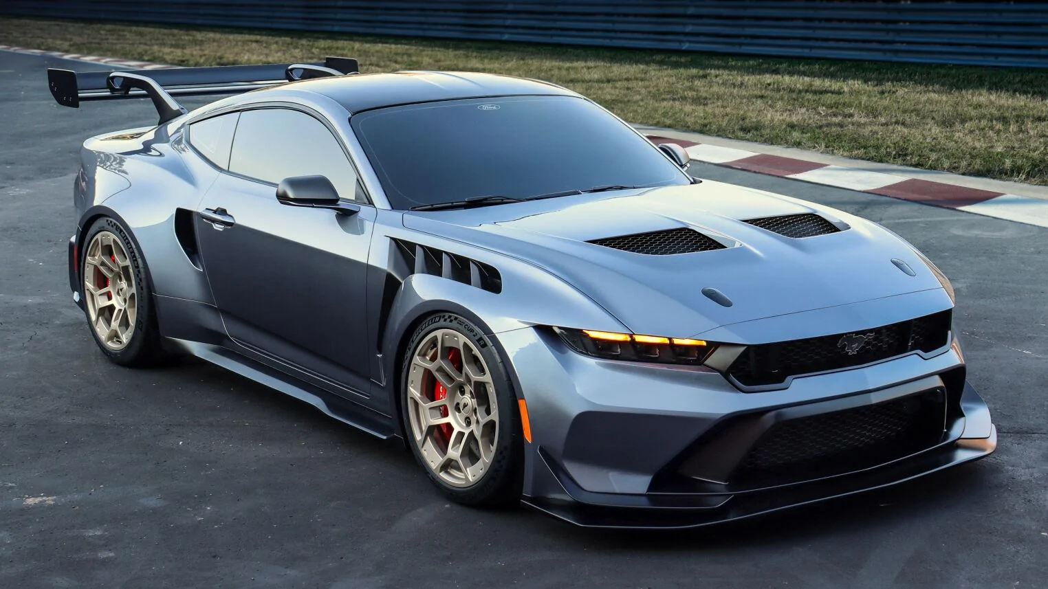 S650 Mustang Official: 2025 Mustang GTD Revealed! 800+ HP 5.2L V8, Pushrod Suspension, $300K MSRP Mustang GTD on Track 4