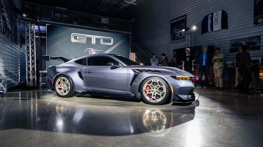 S650 Mustang Official: 2025 Mustang GTD Revealed! 800+ HP 5.2L V8, Pushrod Suspension, $300K MSRP 005-2025-mustang-gtd