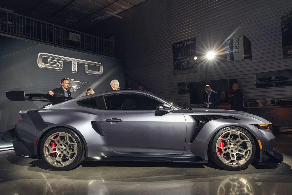 S650 Mustang Official: 2025 Mustang GTD Revealed! 800+ HP 5.2L V8, Pushrod Suspension, $300K MSRP ford-mustang-gtd-253-64de245c7287d