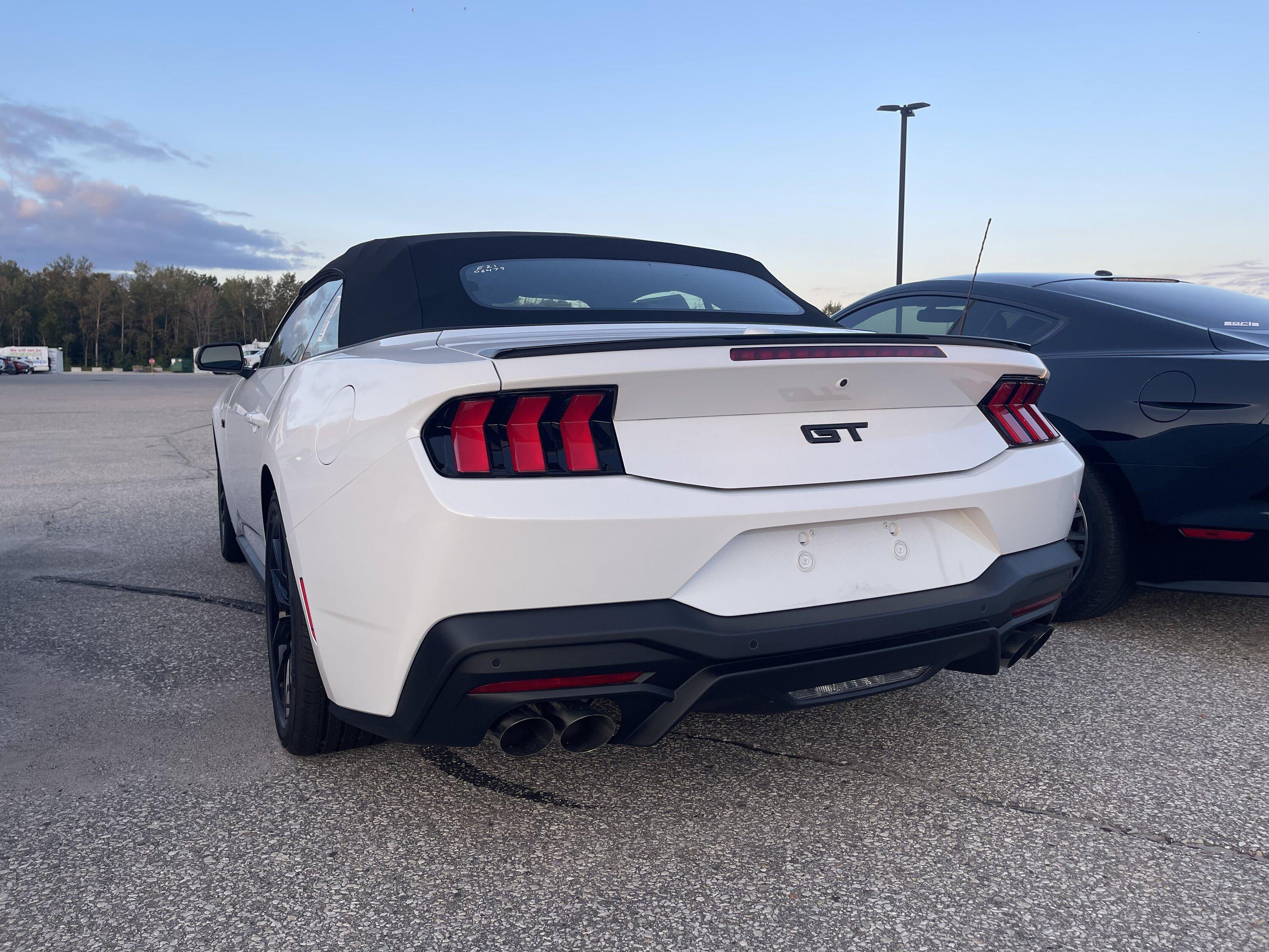S650 Mustang Just wow! White GT convertible spotted IMG_0871
