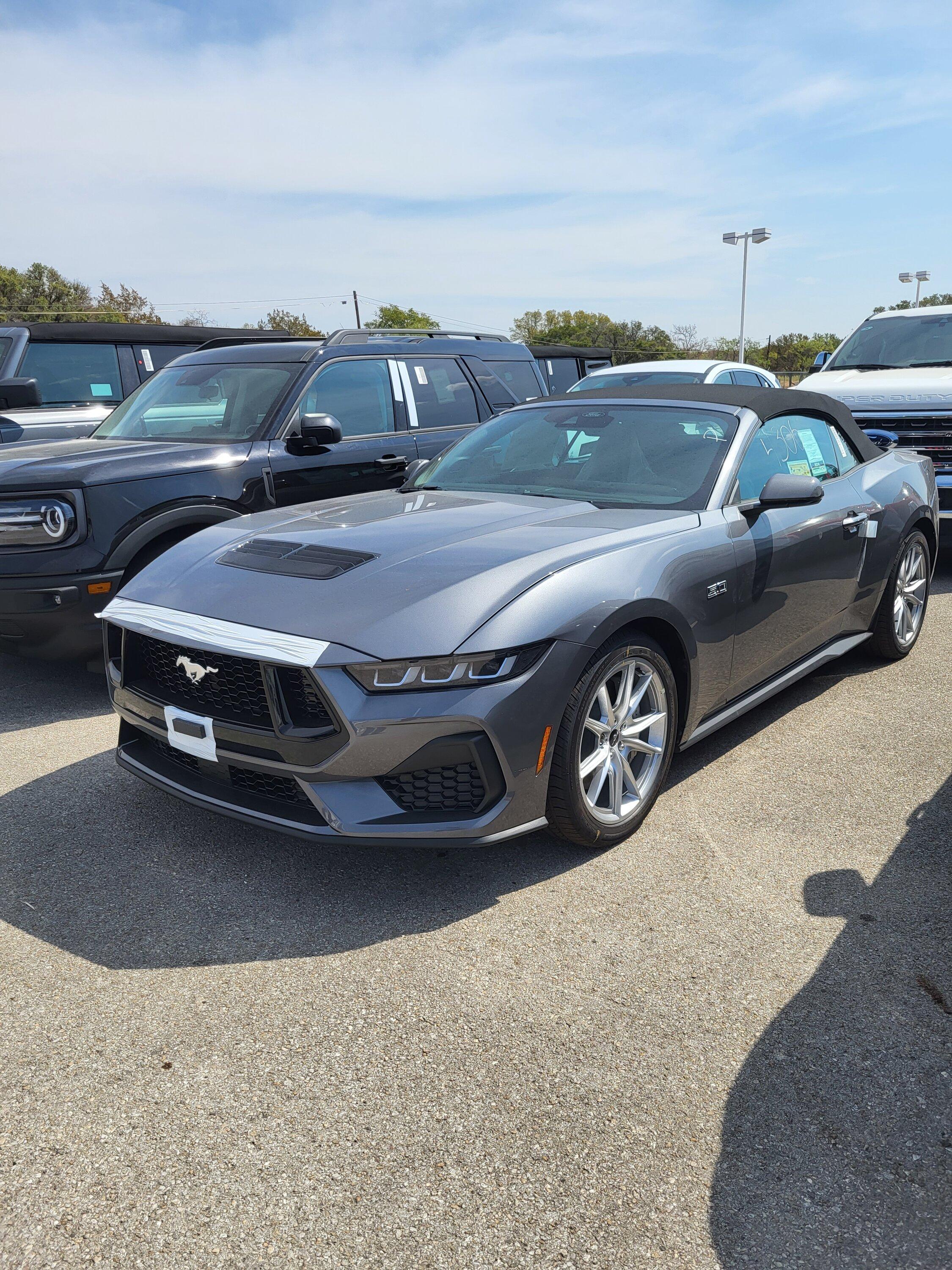 S650 Mustang GT Convertible Arrival - Marble Falls, TX 20230910_113714