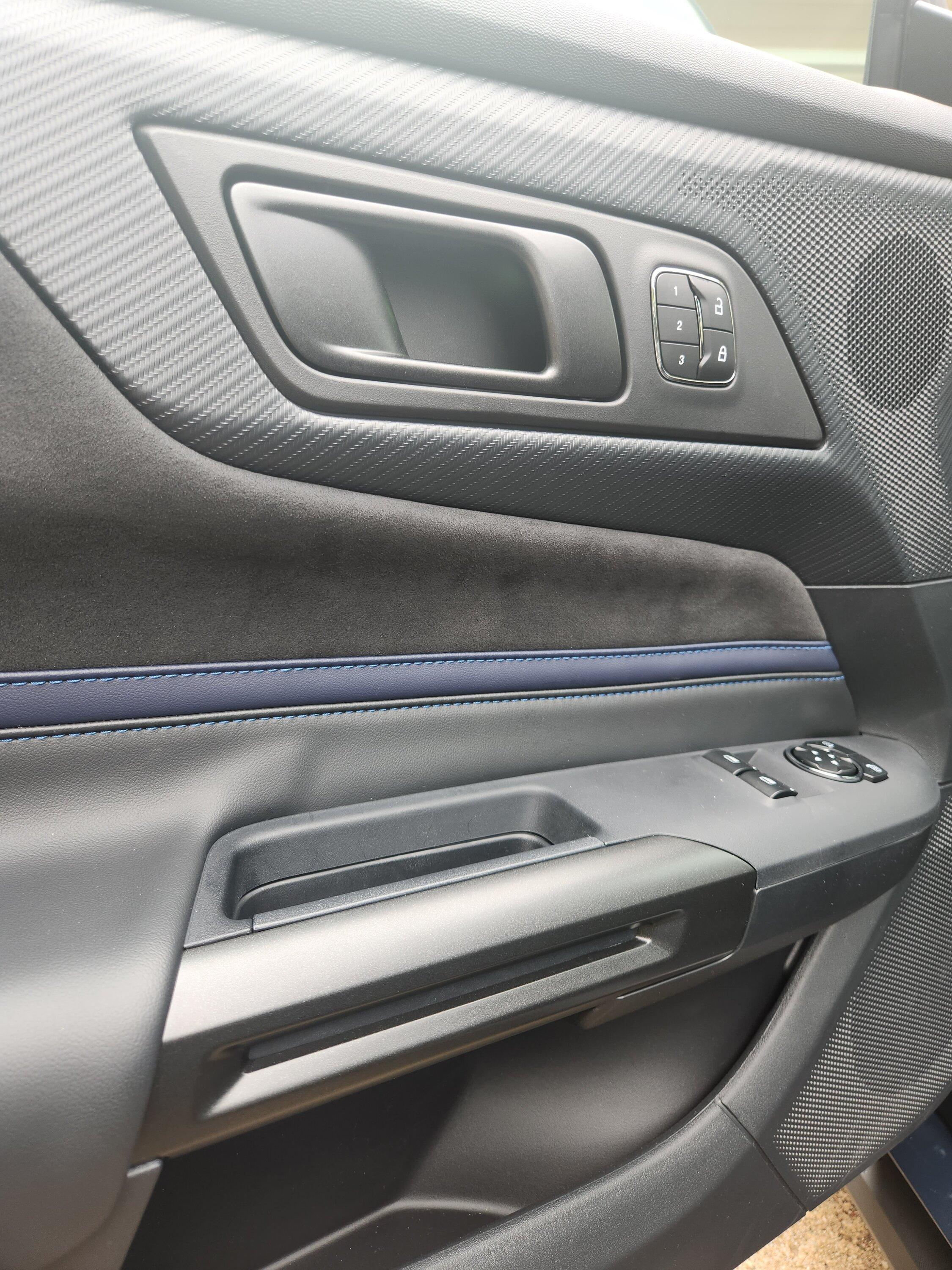 S650 Mustang Delivery Pics & Video: Pyroguy's Blue Ember Dark Horse, HP 20230910_115448