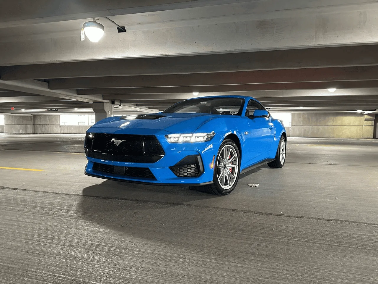 S650 Mustang Jersey Garage 1694487669177