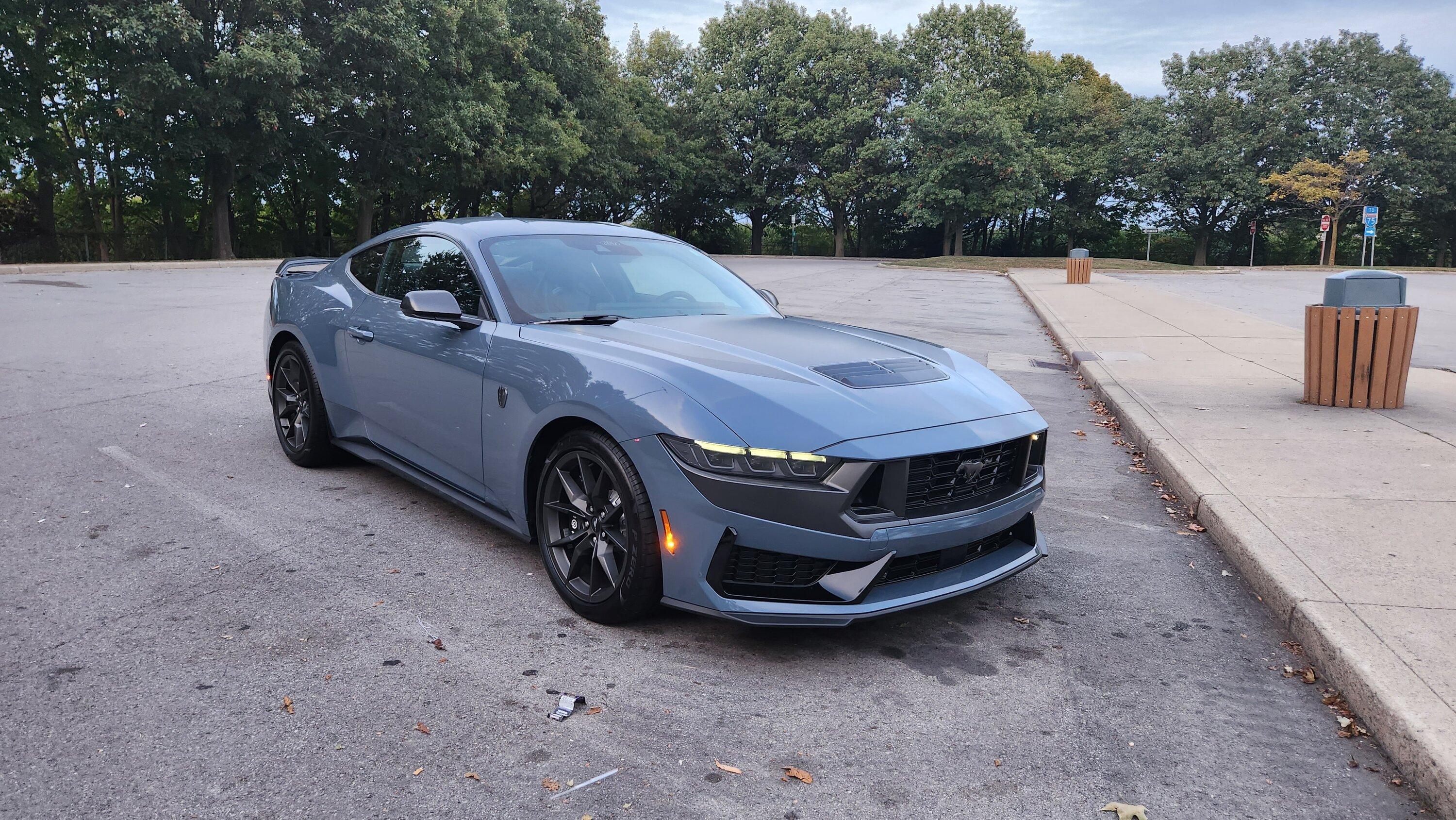 S650 Mustang 2024 Dark Horse Vapor Blue Metallic (600A, manual, Recaro seats) - Cincinnati, OH 20230919_193218