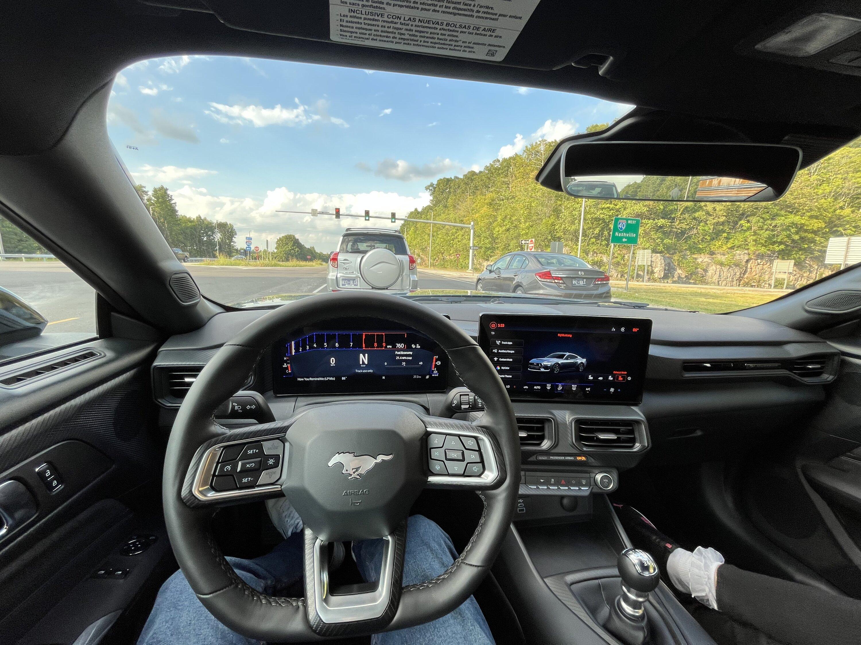 S650 Mustang Installing factory wireless charger in Base GT? IMG_1669