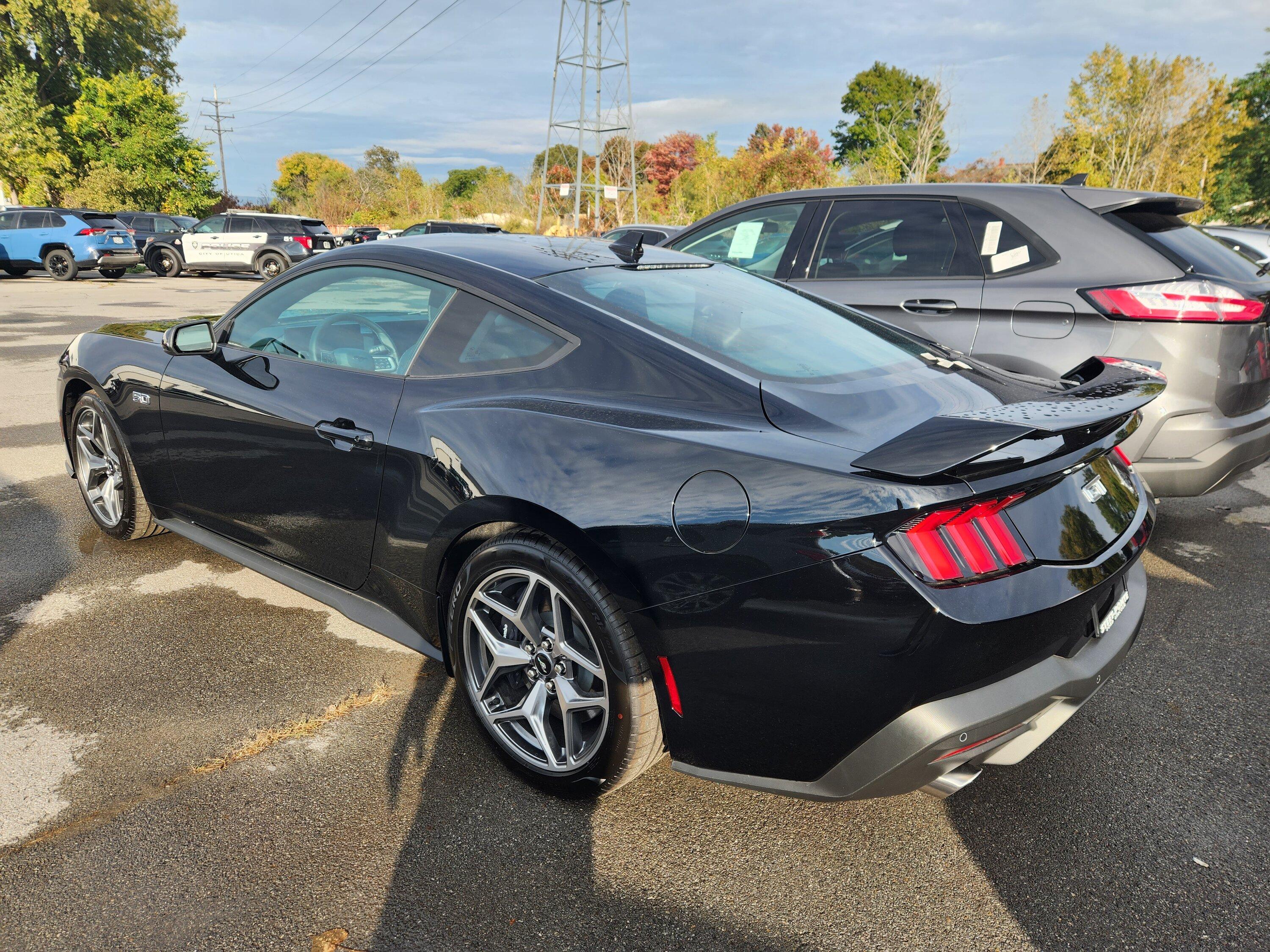S650 Mustang Went to the local dealers to see a GT in person.  Car looked amazing.  Walked around and didnt see and fitment issues. 1000001314