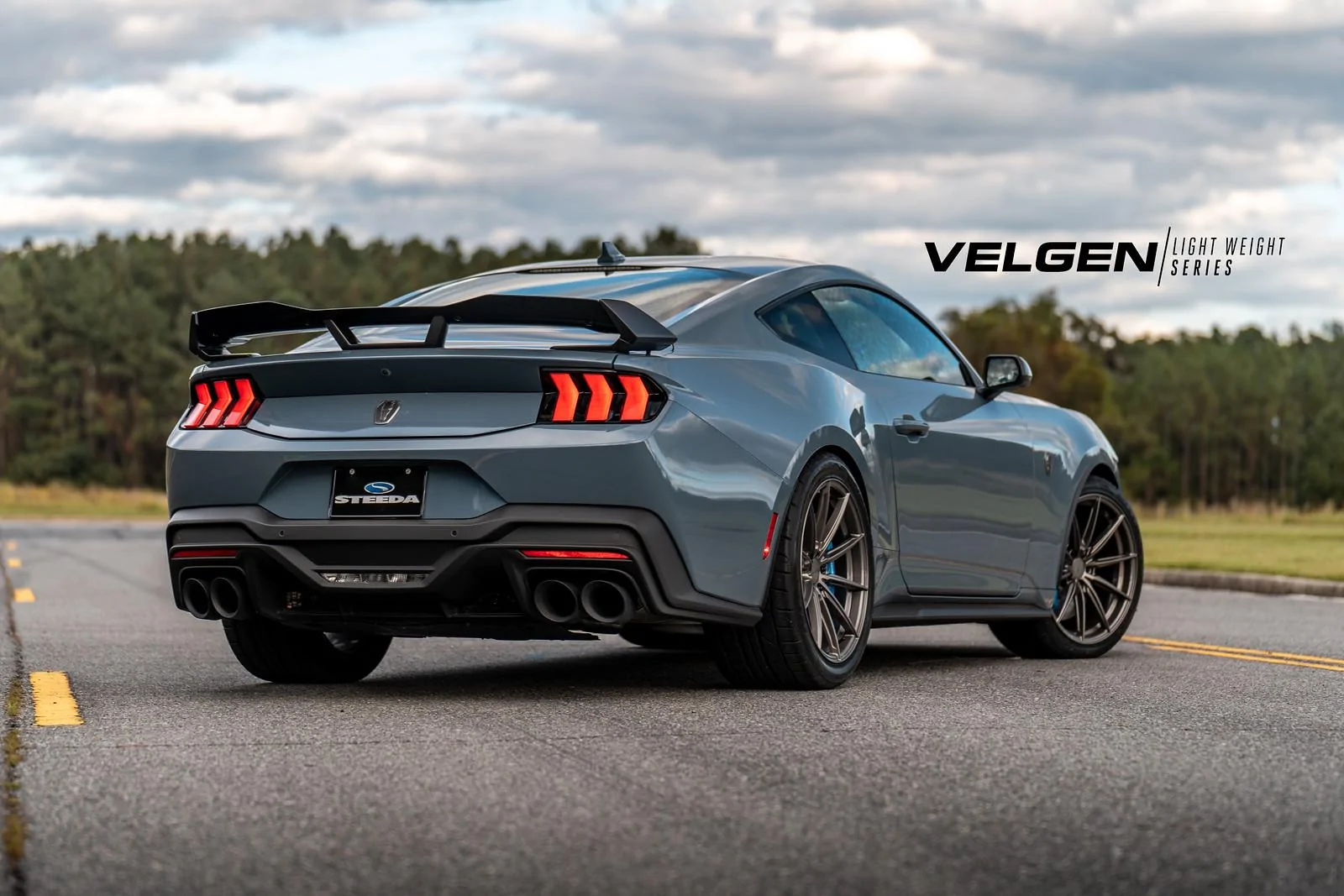 Ford Mustang Dark Horse  Velgen Vf10-1.webp